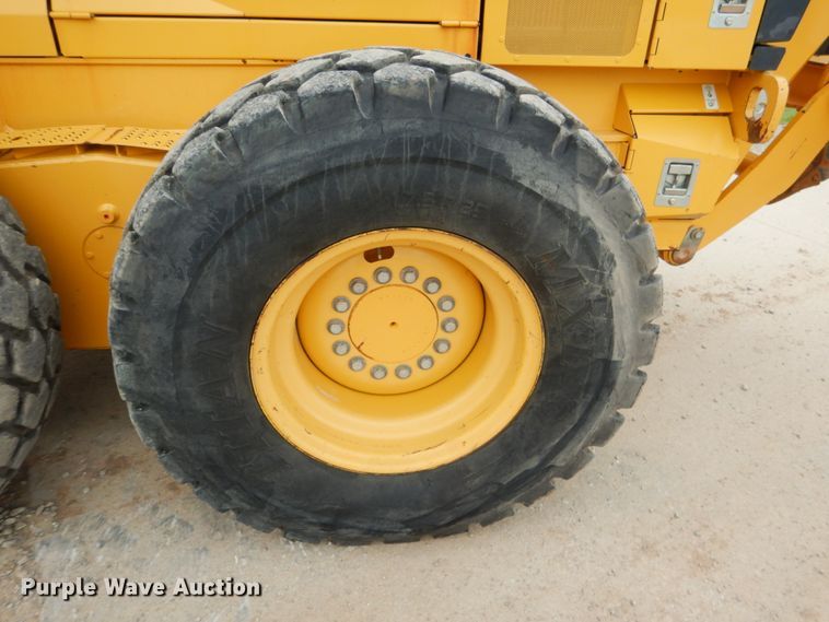 image for item DM3756 2015 John Deere 672G  motor grader