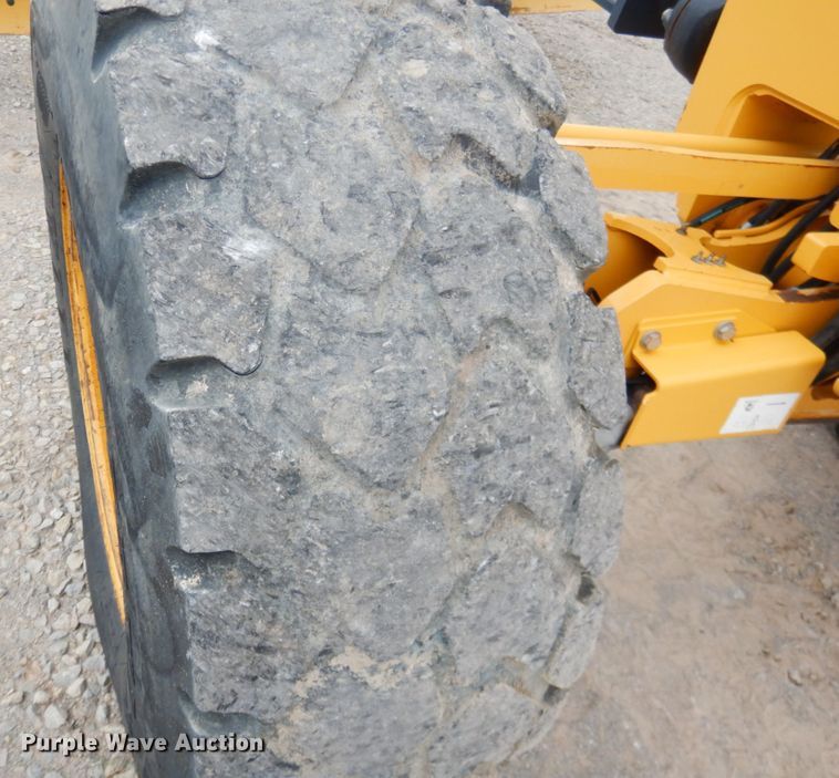 image for item DM3756 2015 John Deere 672G  motor grader