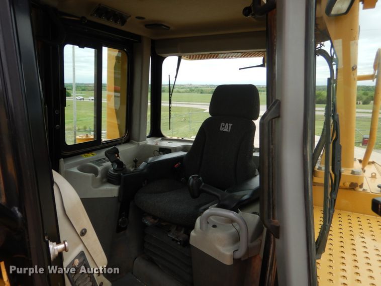 image for item DM3757 2012 Caterpillar D6T XL  dozer