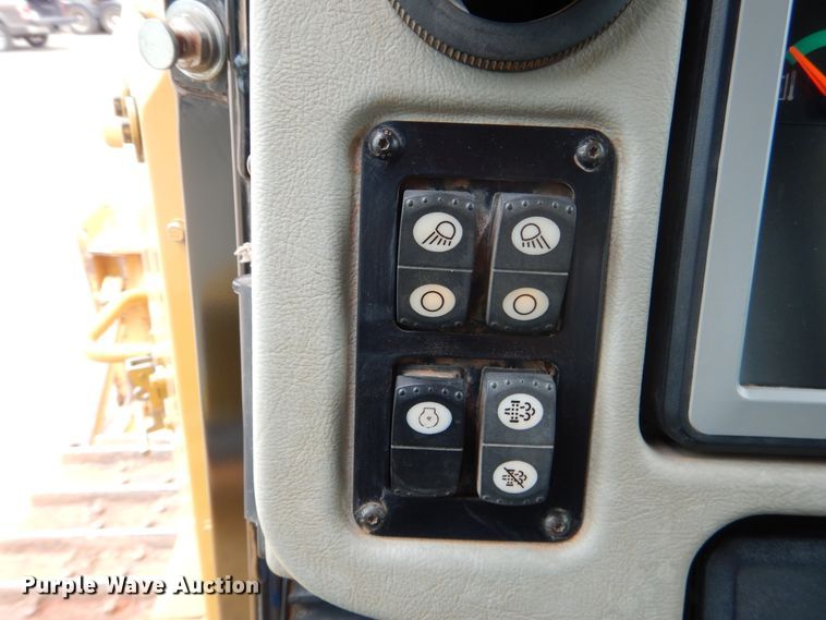 image for item DM3757 2012 Caterpillar D6T XL  dozer