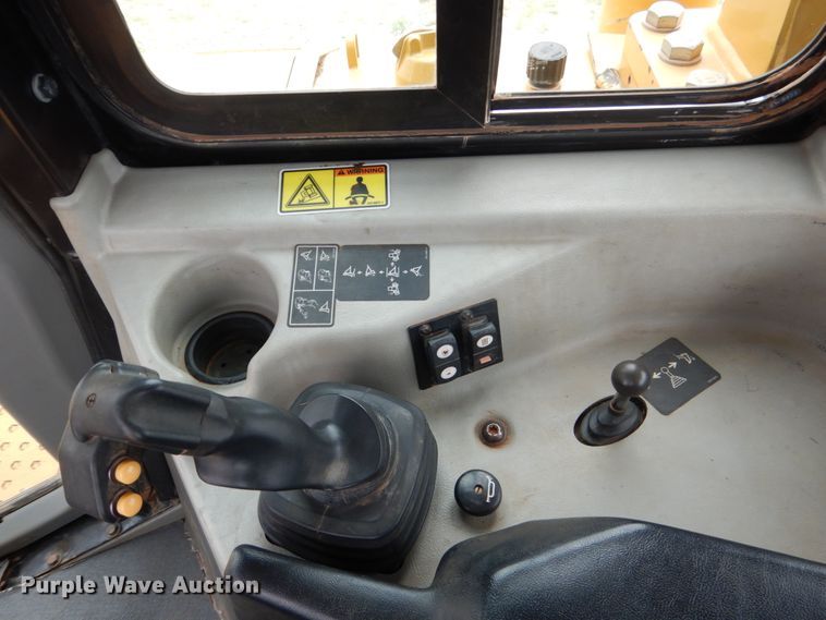 image for item DM3757 2012 Caterpillar D6T XL  dozer