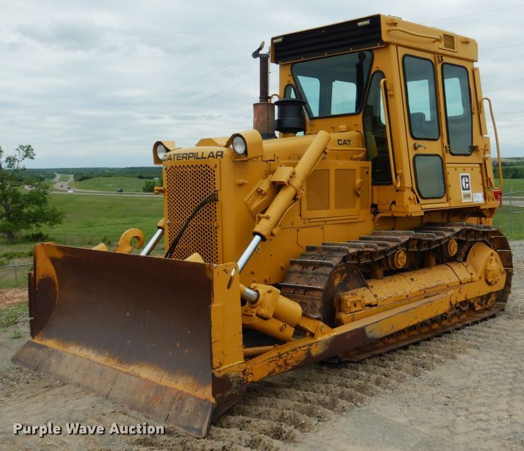 image for item DM3758 1981 Caterpillar D5B  dozer