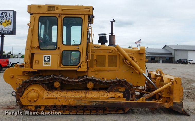 image for item DM3758 1981 Caterpillar D5B  dozer
