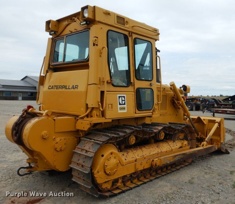 image for item DM3758 1981 Caterpillar D5B  dozer