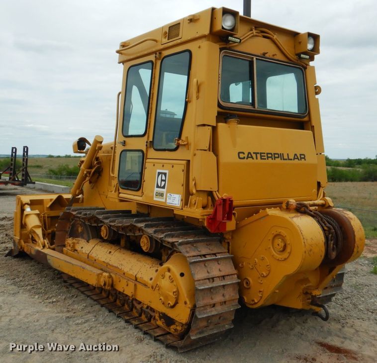 image for item DM3758 1981 Caterpillar D5B  dozer