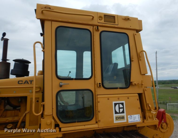 image for item DM3758 1981 Caterpillar D5B  dozer