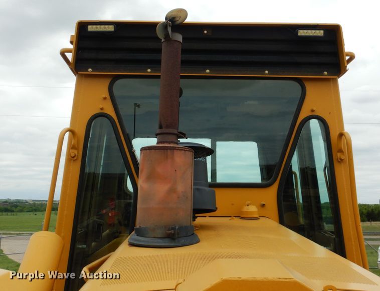 image for item DM3758 1981 Caterpillar D5B  dozer