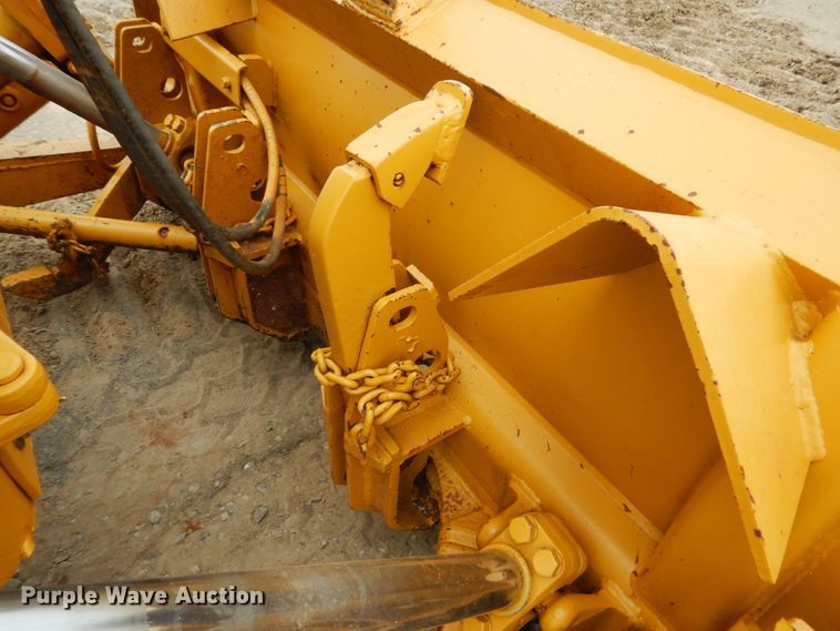 image for item DM3758 1981 Caterpillar D5B  dozer
