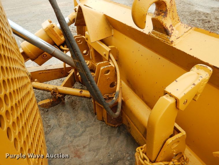 image for item DM3758 1981 Caterpillar D5B  dozer