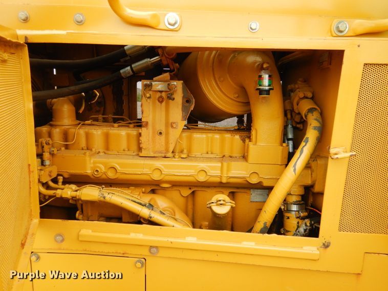 image for item DM3758 1981 Caterpillar D5B  dozer