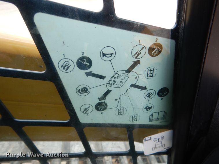 image for item DM3759 2018 Caterpillar 299D2  tracked skid steer loader