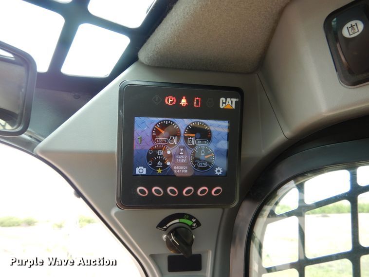 image for item DM3759 2018 Caterpillar 299D2  tracked skid steer loader