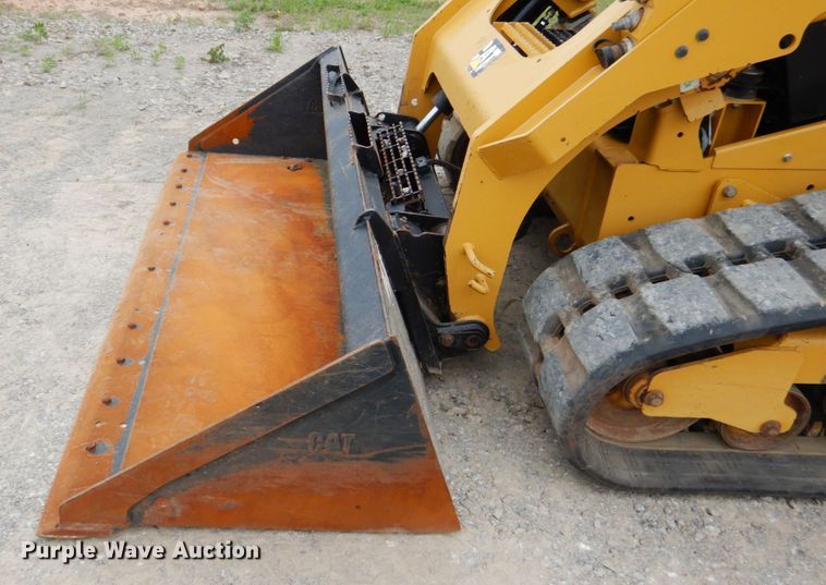 image for item DM3759 2018 Caterpillar 299D2  tracked skid steer loader