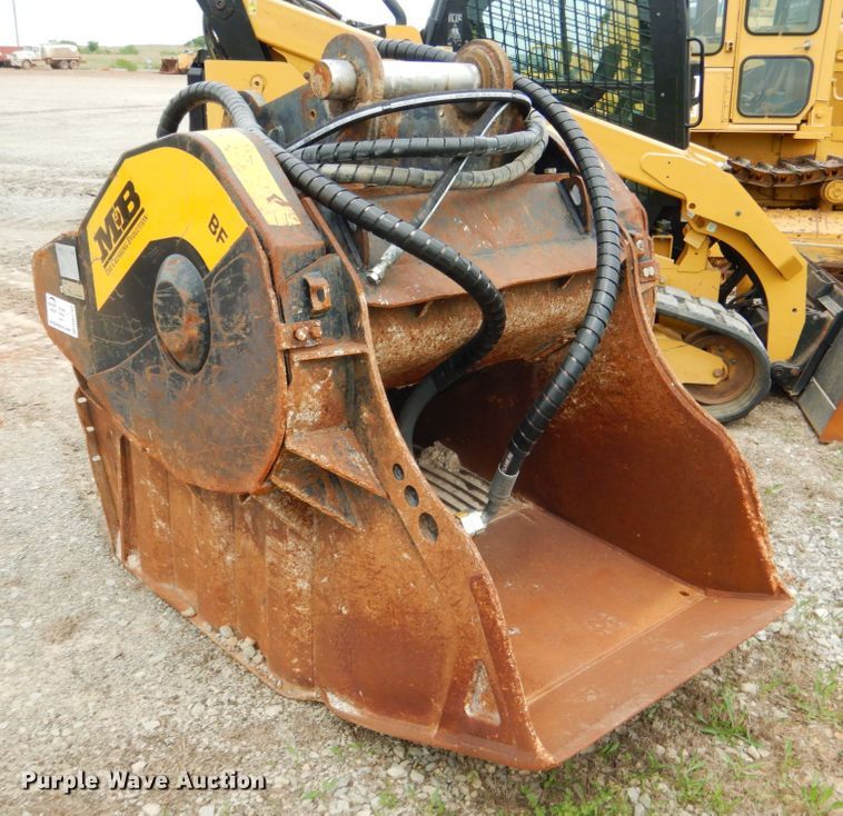 image for item DM3760 2013 MB America BF 90.3 excavator crusher bucket