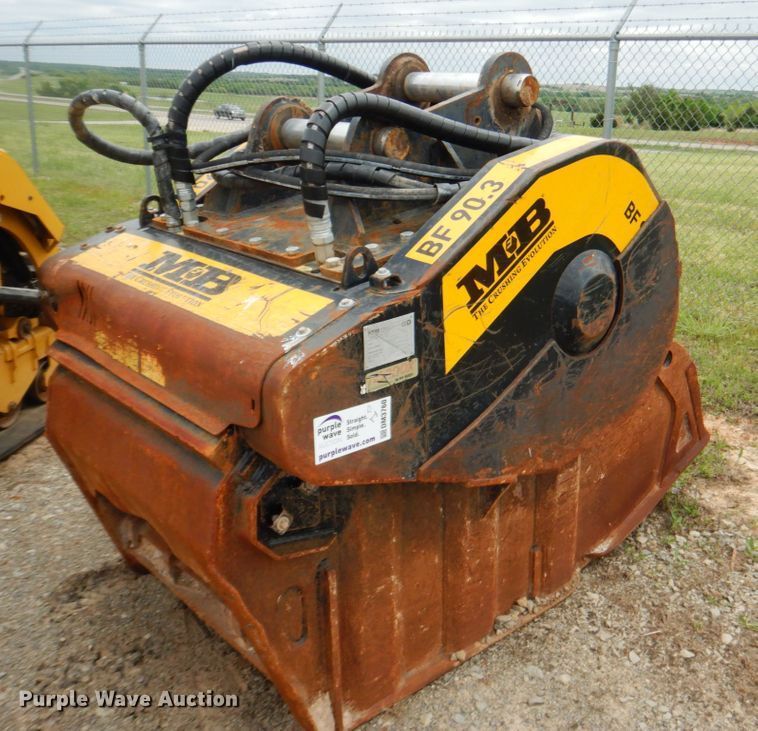 image for item DM3760 2013 MB America BF 90.3 excavator crusher bucket