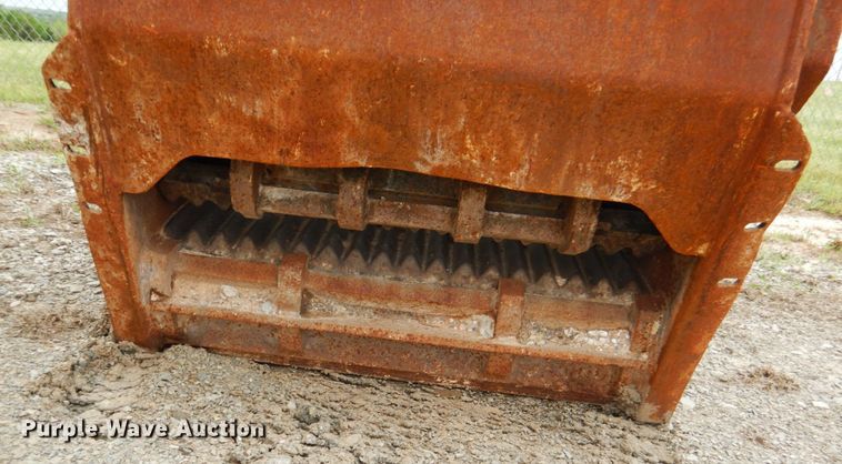 image for item DM3760 2013 MB America BF 90.3 excavator crusher bucket