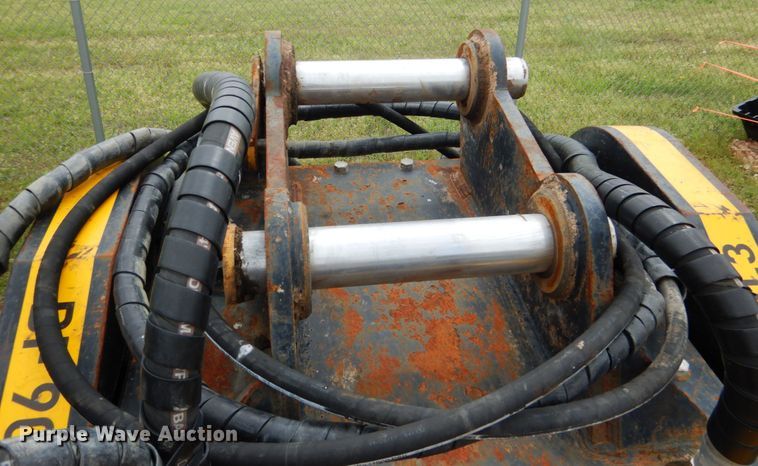 image for item DM3760 2013 MB America BF 90.3 excavator crusher bucket