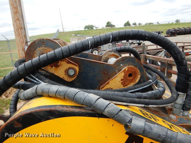 image for item DM3760 2013 MB America BF 90.3 excavator crusher bucket