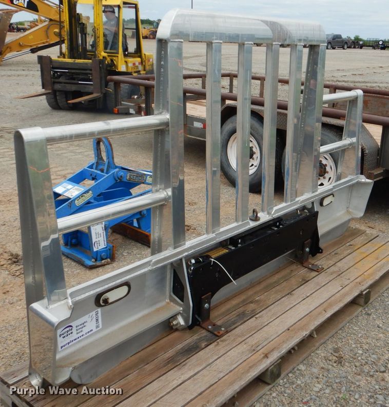 image for item DM3763 Magnum grill guard