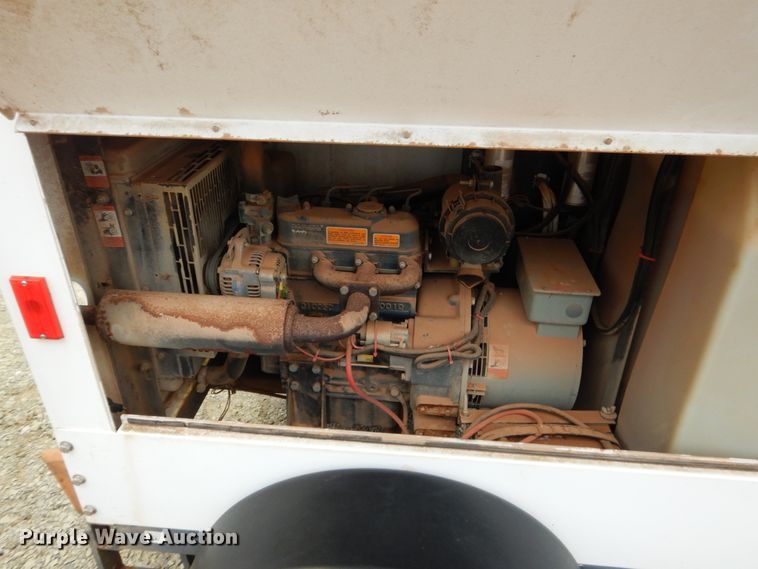 image for item DM3770 2012 Magnum MLT3060KK  light plant