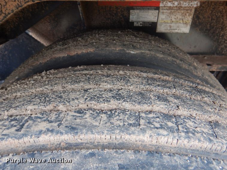 image for item DM3782 2016 Trail King TK110HDG+533  lowboy trailer