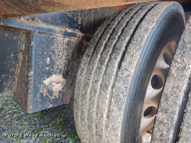 image for item DM3782 2016 Trail King TK110HDG+533  lowboy trailer