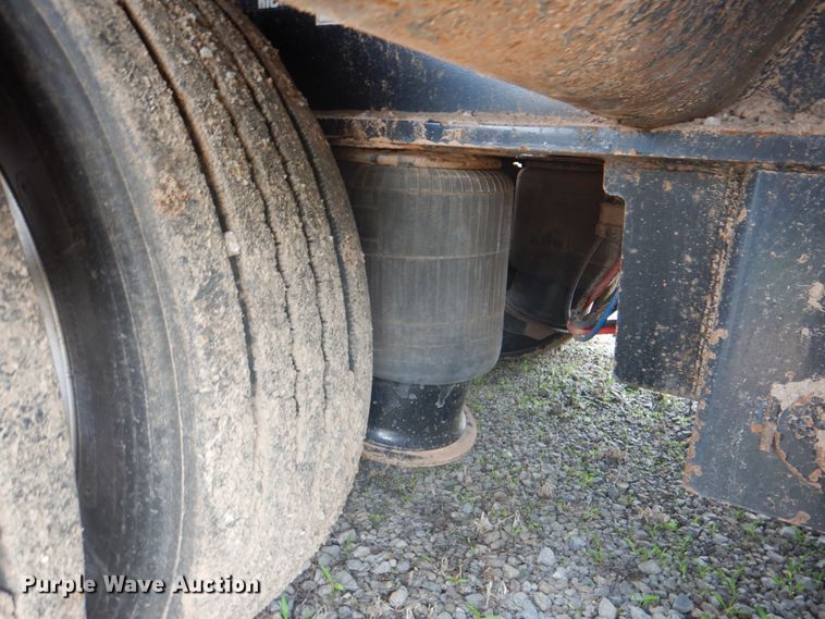 image for item DM3782 2016 Trail King TK110HDG+533  lowboy trailer