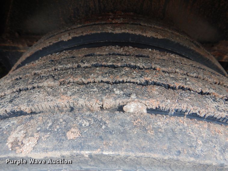 image for item DM3782 2016 Trail King TK110HDG+533  lowboy trailer