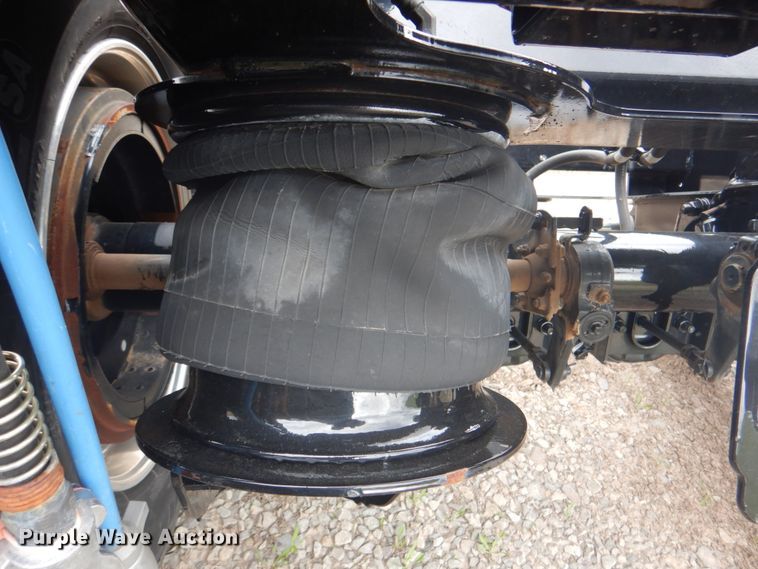 image for item DM3783 2016 Trail King TKFA1 stinger axle