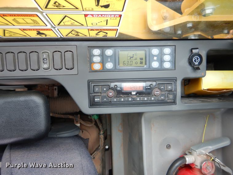 image for item DM3785 2016 Caterpillar 326FL  excavator