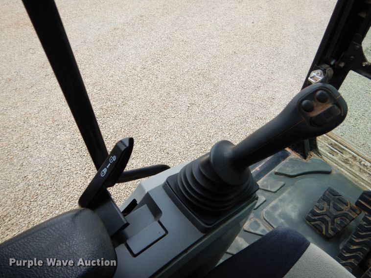 image for item DM3785 2016 Caterpillar 326FL  excavator