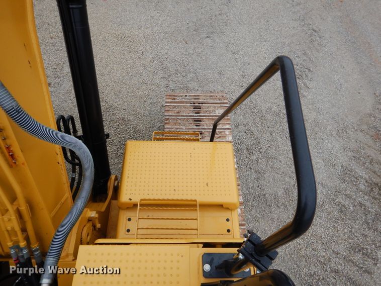 image for item DM3785 2016 Caterpillar 326FL  excavator