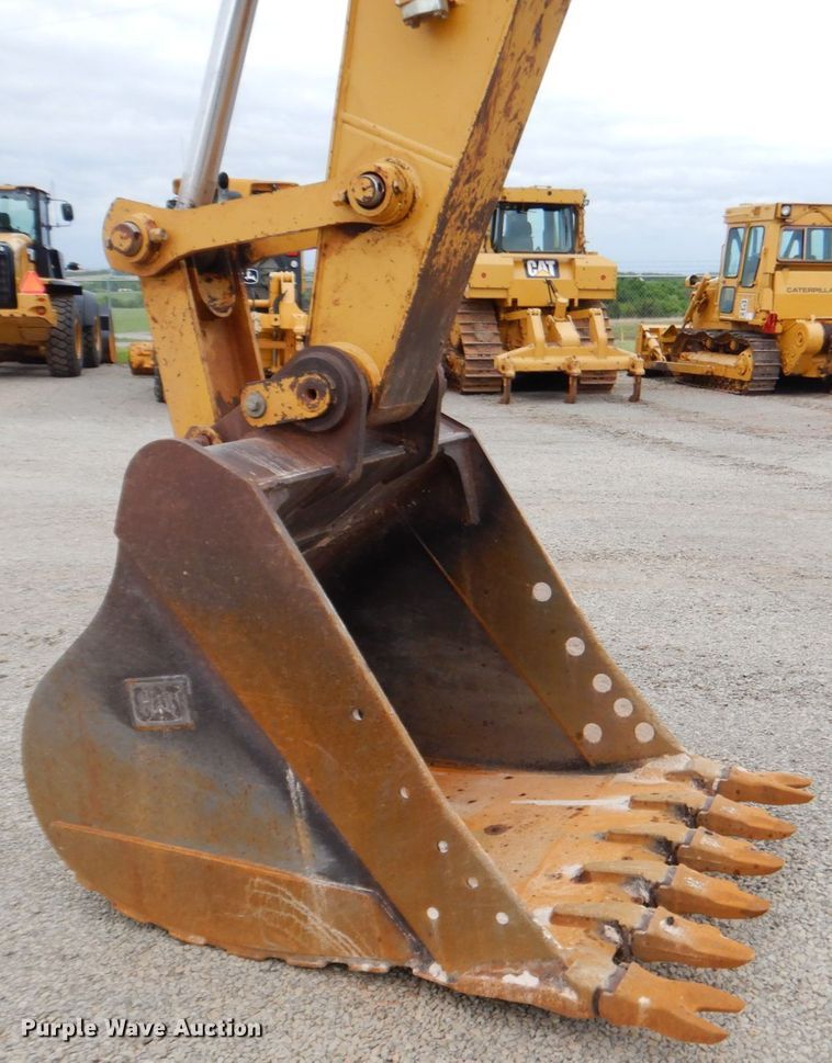 image for item DM3785 2016 Caterpillar 326FL  excavator