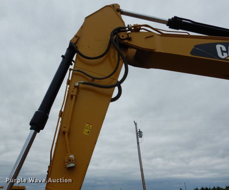 image for item DM3785 2016 Caterpillar 326FL  excavator