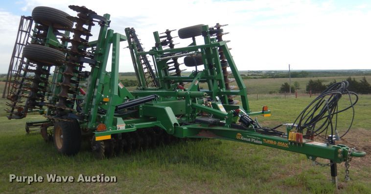 image for item ES9661 Great Plains Mfg 2400TM  vertical tillage
