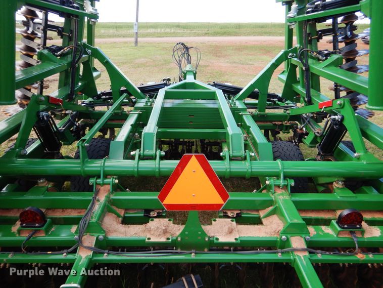 image for item ES9661 Great Plains Mfg 2400TM  vertical tillage