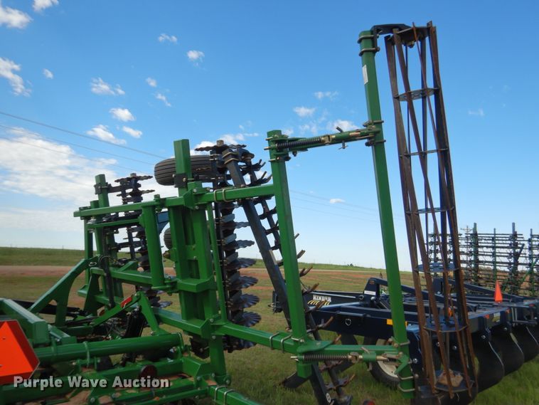 image for item ES9661 Great Plains Mfg 2400TM  vertical tillage