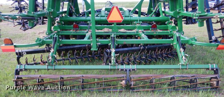 image for item ES9661 Great Plains Mfg 2400TM  vertical tillage