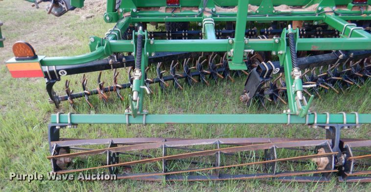 image for item ES9661 Great Plains Mfg 2400TM  vertical tillage