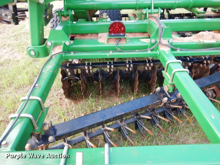 image for item ES9661 Great Plains Mfg 2400TM  vertical tillage