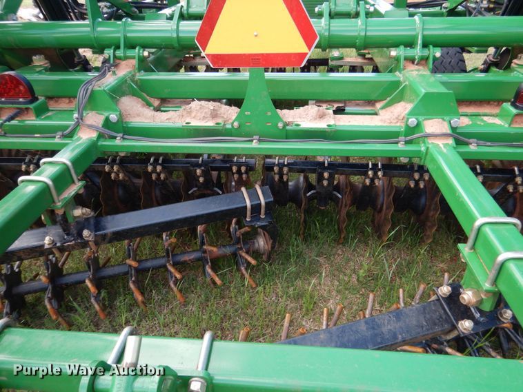 image for item ES9661 Great Plains Mfg 2400TM  vertical tillage