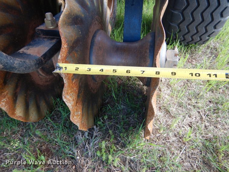 image for item ES9661 Great Plains Mfg 2400TM  vertical tillage