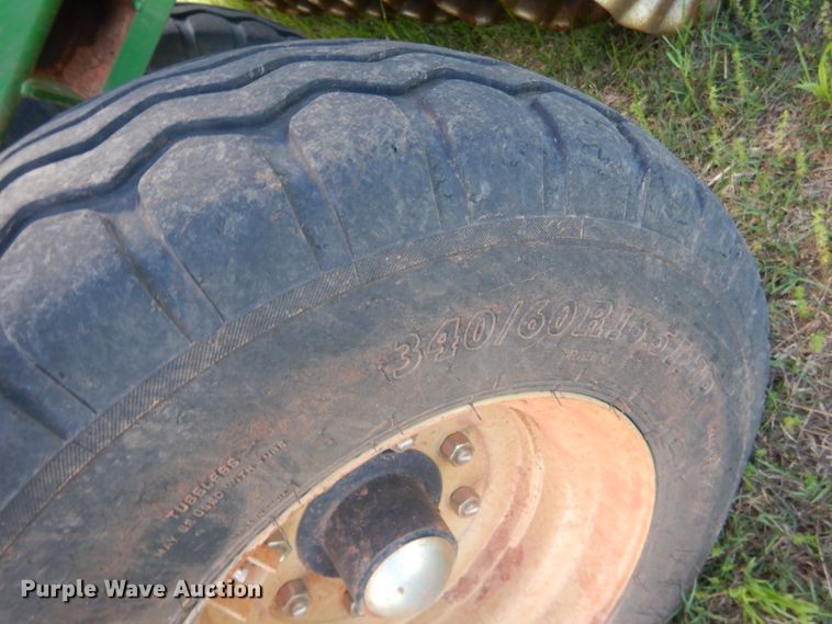 image for item ES9661 Great Plains Mfg 2400TM  vertical tillage