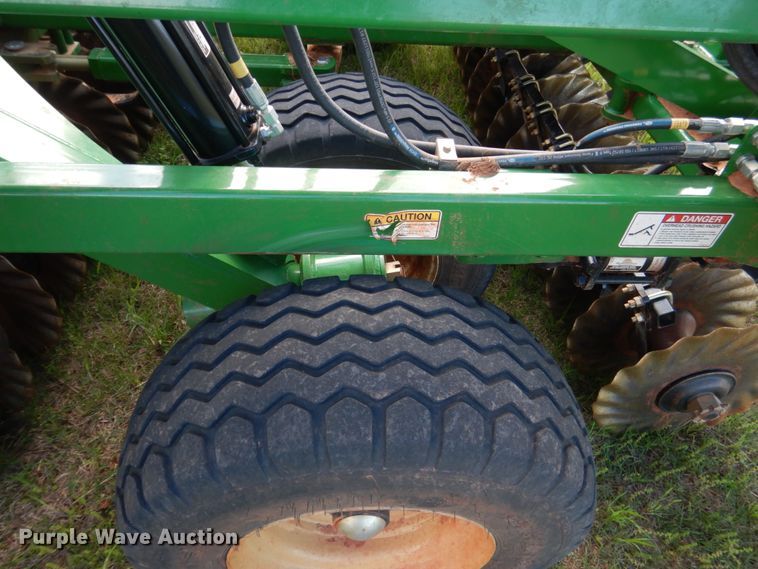 image for item ES9661 Great Plains Mfg 2400TM  vertical tillage
