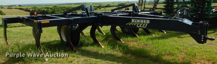 image for item ES9662 2019 Kinder DF1320  ripper