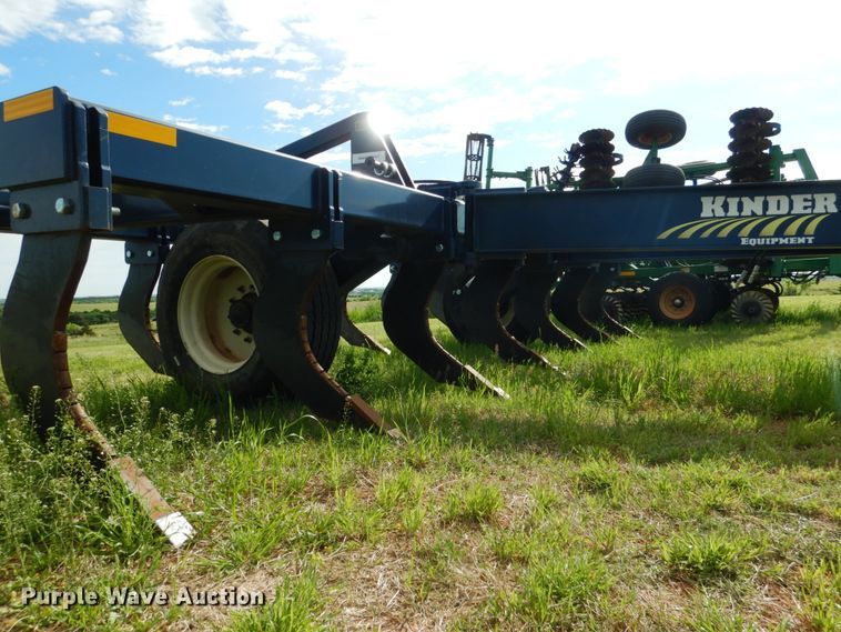 image for item ES9662 2019 Kinder DF1320  ripper