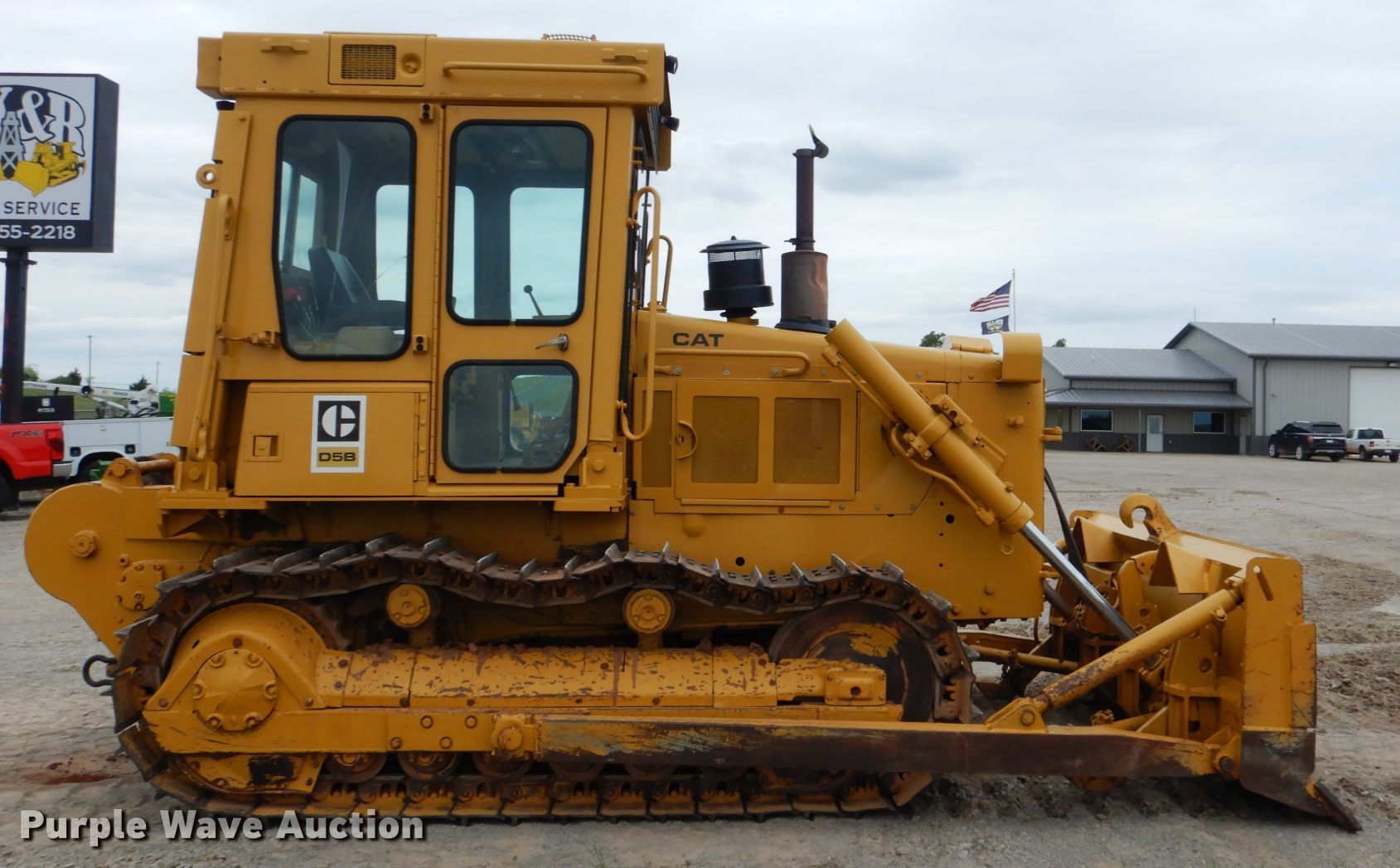 1981 Caterpillar D5B dozer in Stillwater, OK Item DM3758 for sale