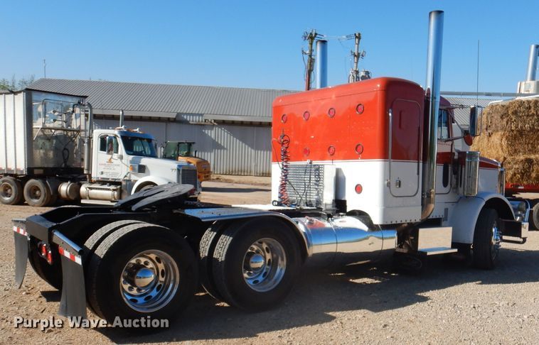 image for item DA5297 1993 Peterbilt 378  semi truck