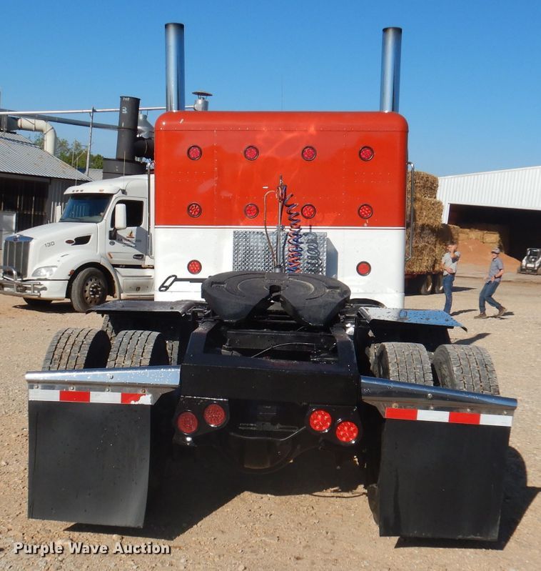 image for item DA5297 1993 Peterbilt 378  semi truck