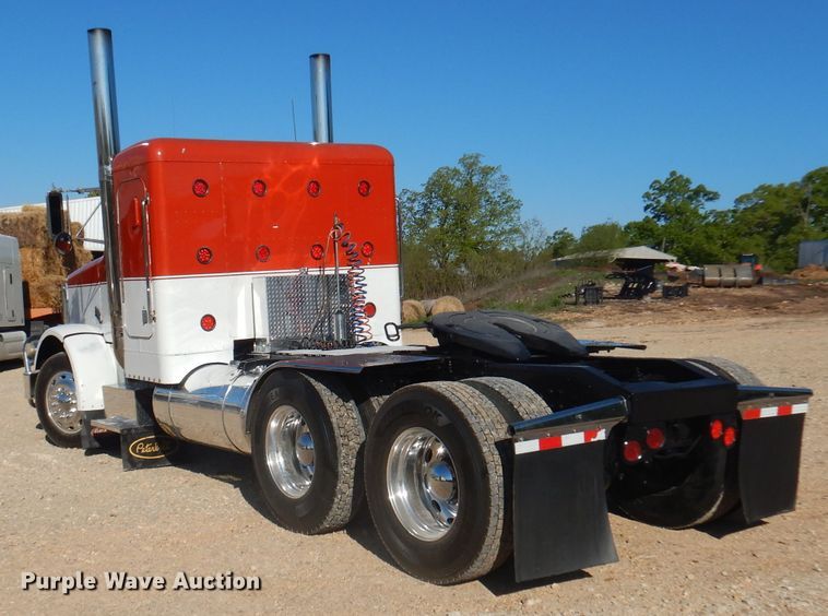 image for item DA5297 1993 Peterbilt 378  semi truck